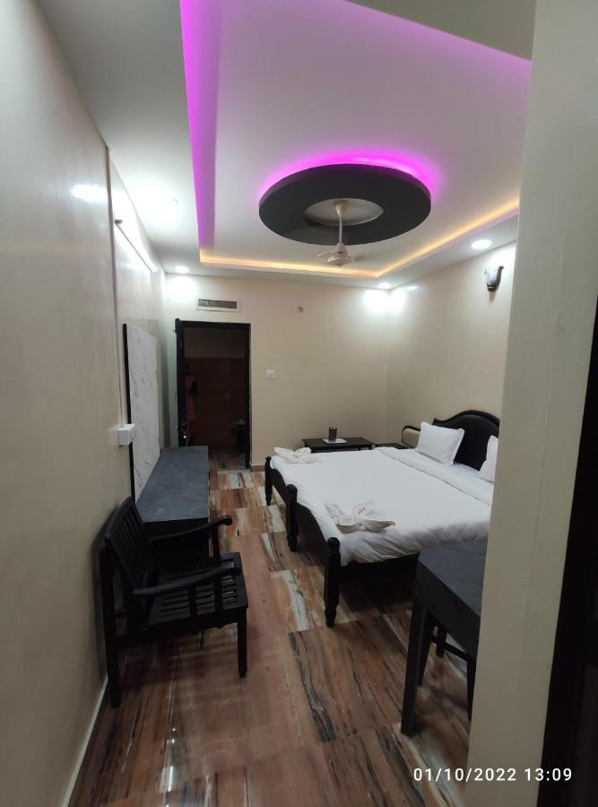 Hill Town Hotell KODAGU Exteriör bild